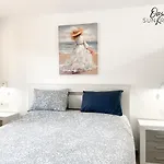 B-Rent Amazing Flat With Pool
